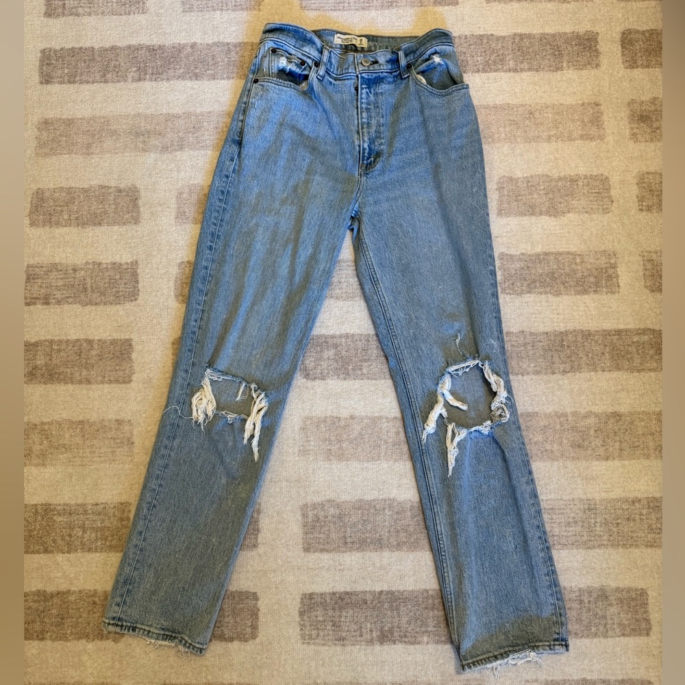 Women’s Abercrombie & Fitch 90s straight ultra hight rise jeans size 28/6R